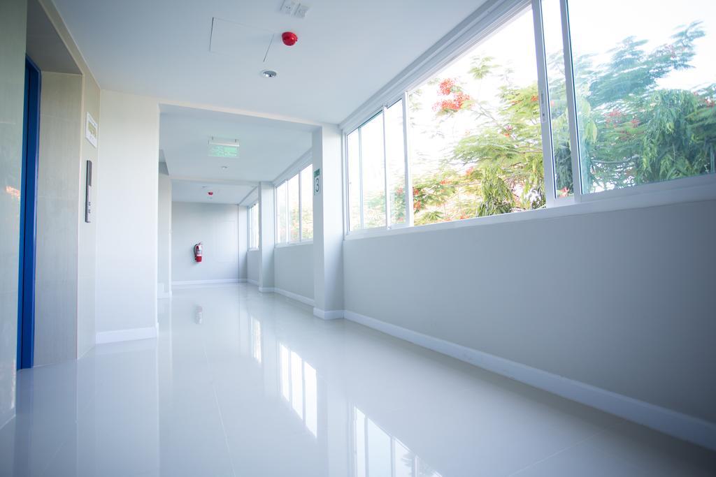 Bbg Seaside Luxurious Service Apartment Bang Saen Luaran gambar