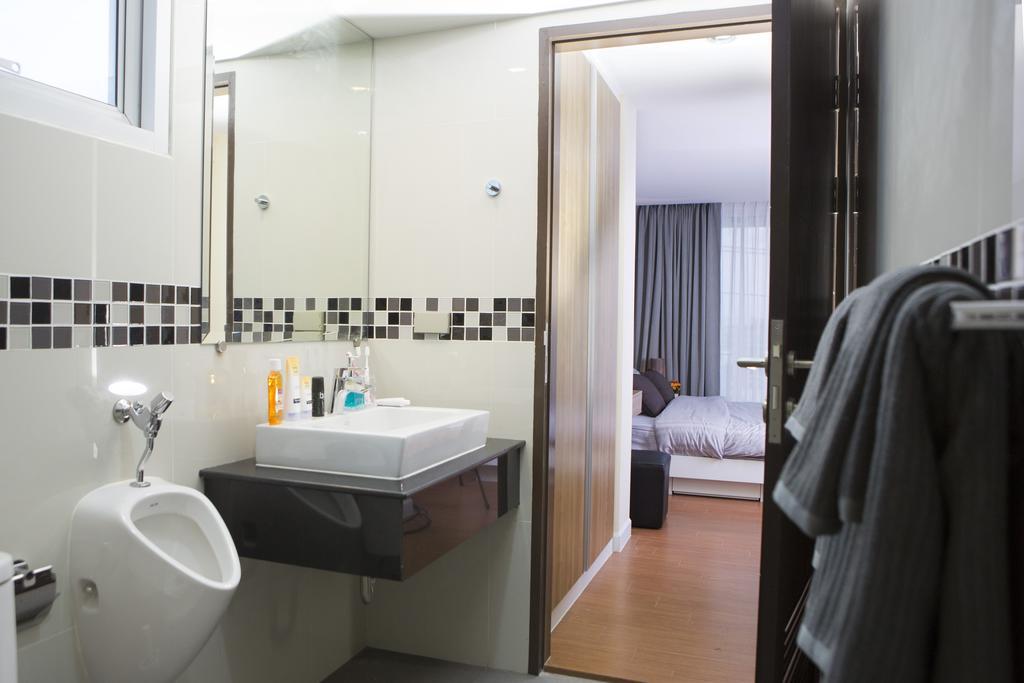 Bbg Seaside Luxurious Service Apartment Bang Saen Bilik gambar