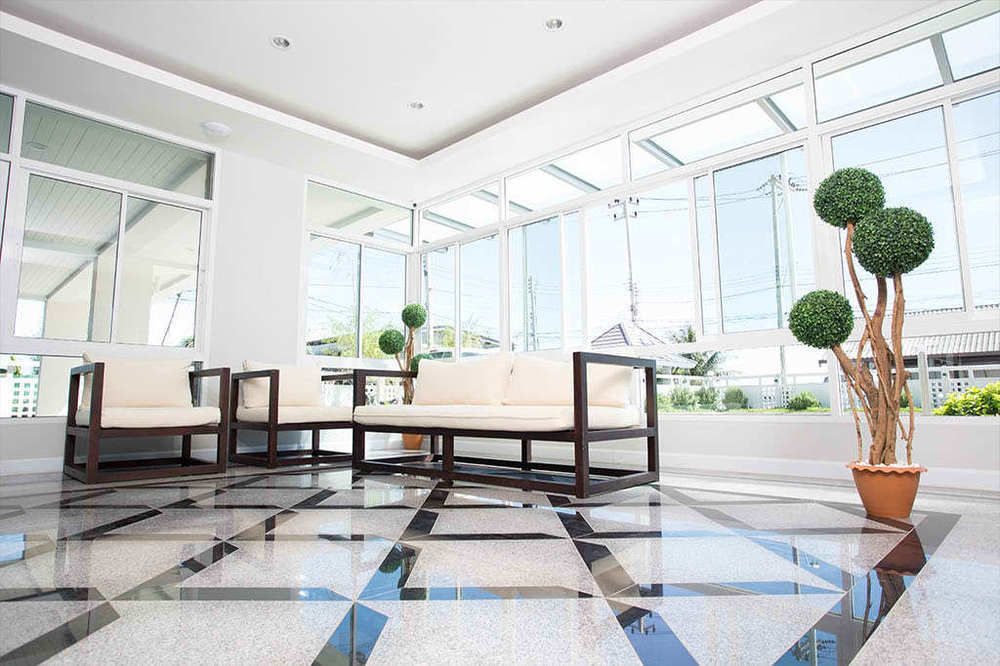 Bbg Seaside Luxurious Service Apartment Bang Saen Luaran gambar