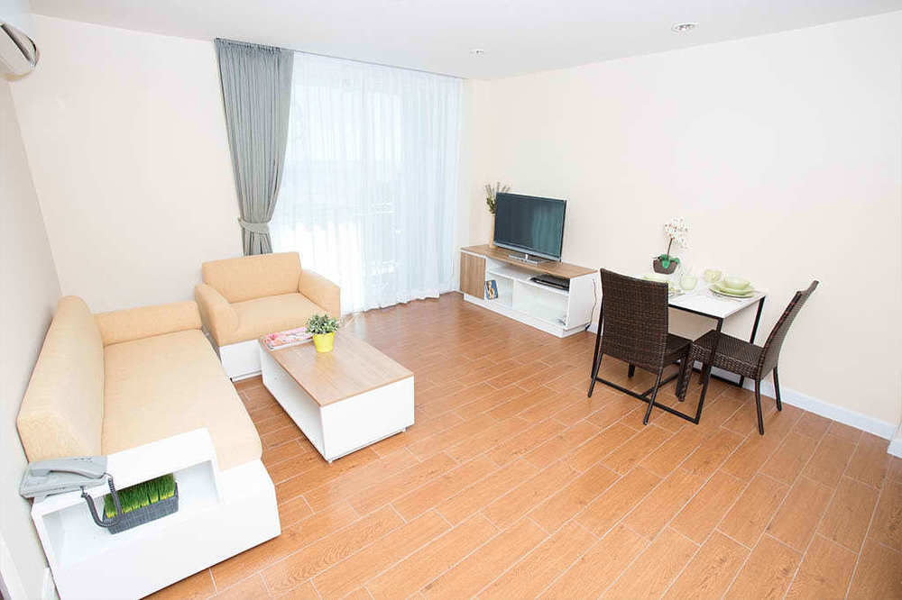 Bbg Seaside Luxurious Service Apartment Bang Saen Luaran gambar