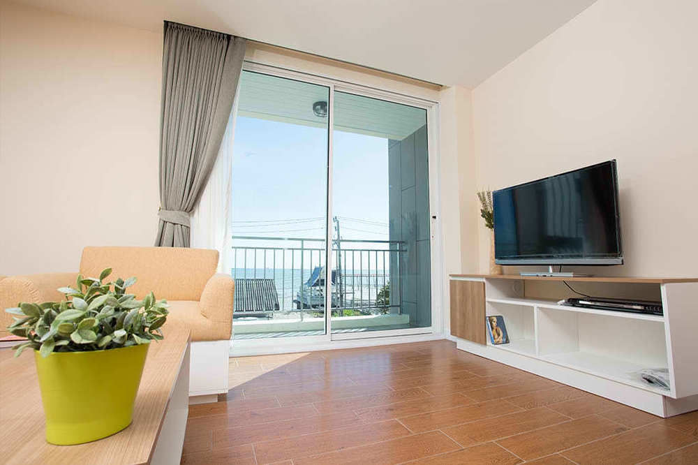 Bbg Seaside Luxurious Service Apartment Bang Saen Luaran gambar